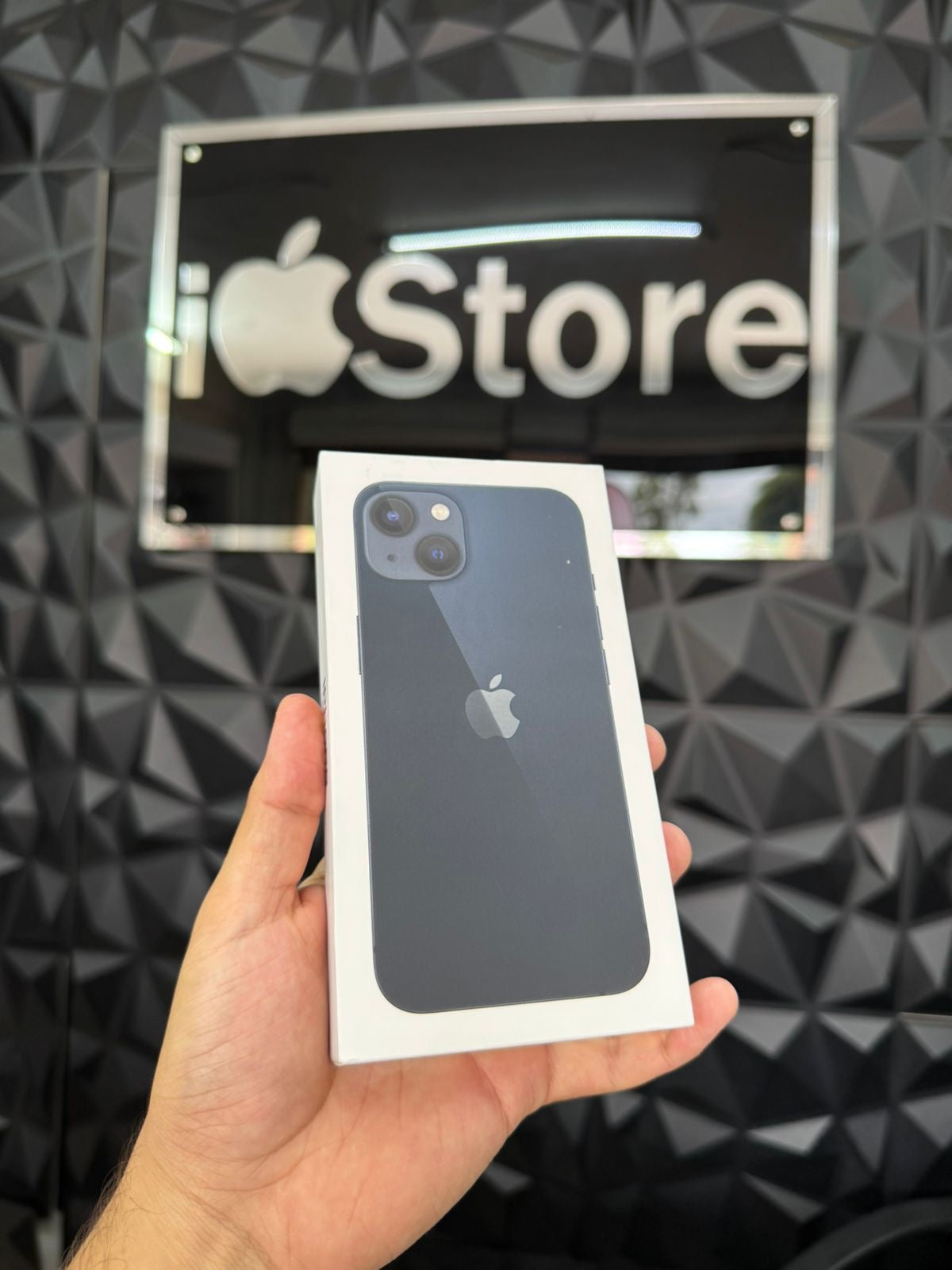 iPhone 13