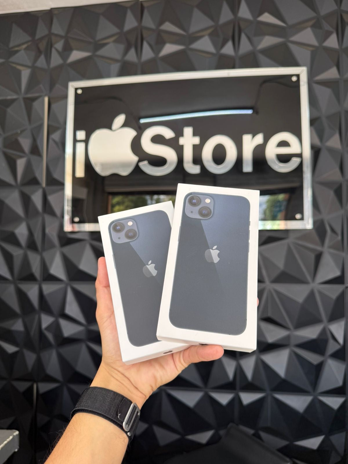 iPhone 13