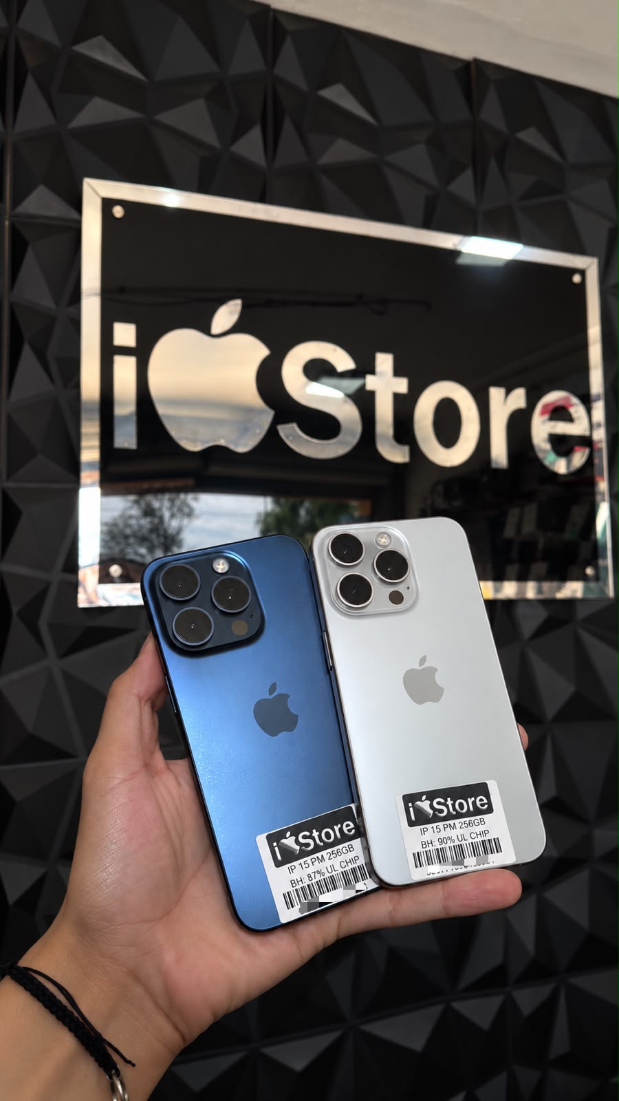 iPhone 15 Pro Max